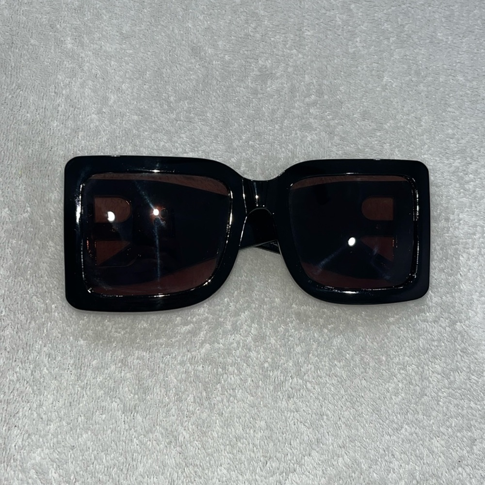 B B sided sunglasses